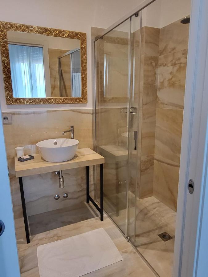 Hotel Villa Fulgida Каттоліка Екстер'єр фото