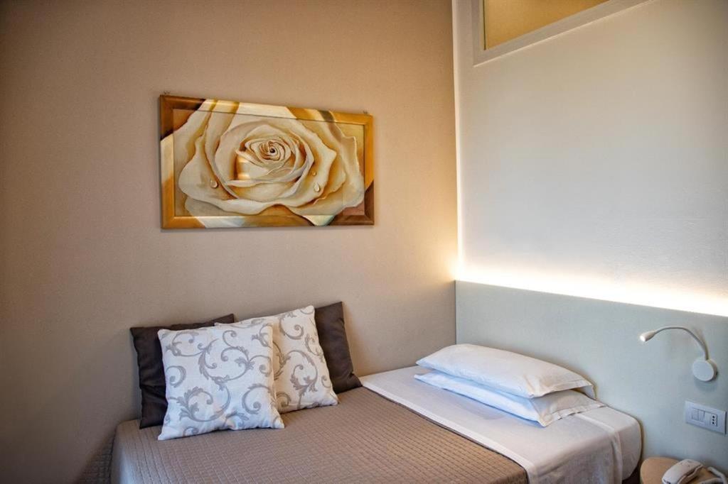 Hotel Villa Fulgida Каттоліка Екстер'єр фото
