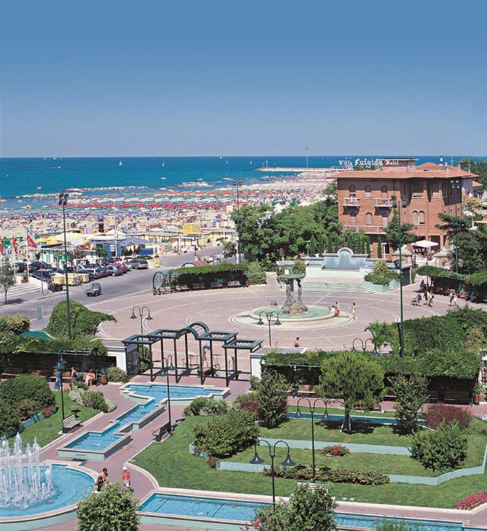 Hotel Villa Fulgida Каттоліка Екстер'єр фото